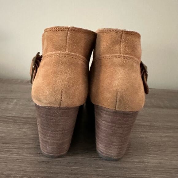 2/$25 Lucky Brand Sumarah Suede Wedge Booties Camel Tan Leather Size 8.5 Neutral - Picture 6 of 11